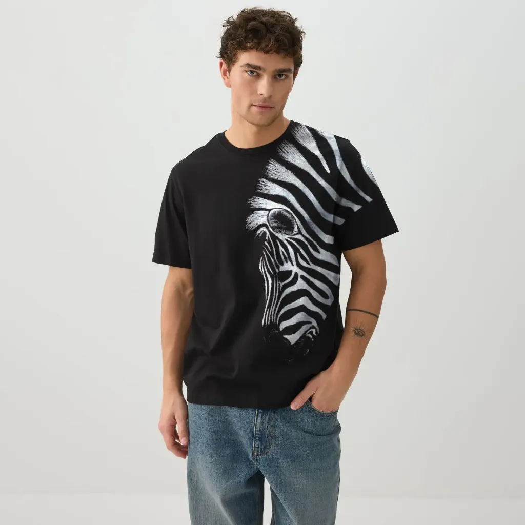[PSY-TLZ-NOS-S] The Lucky Zebra T-Shirt (S)